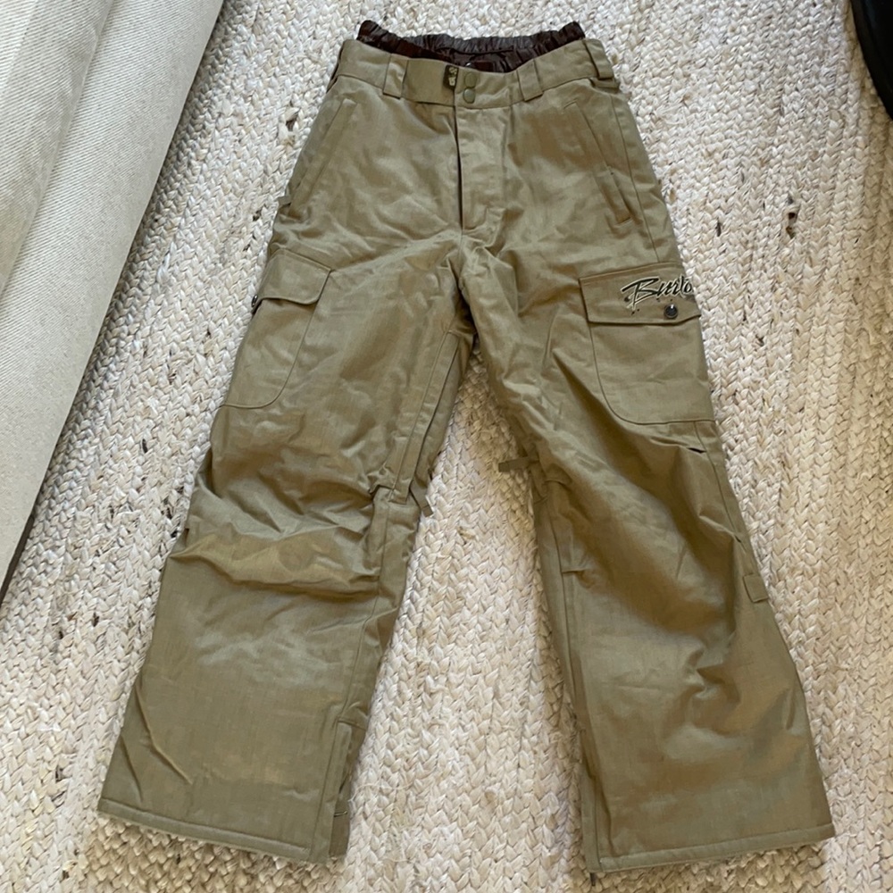 Beautiful Burton boys snowboard pants. Size medium, 10-12 youth